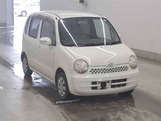 DAIHATSU MOVE LATTE