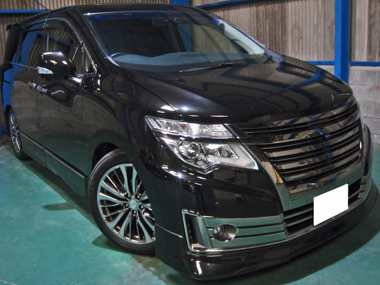 Nissan Elgrand