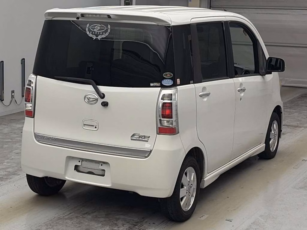 DAIHATSU TANTO EXE
