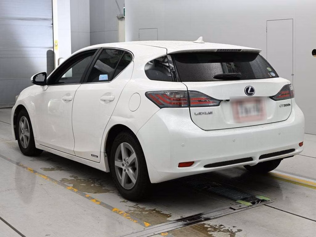 LEXUS CT200H
