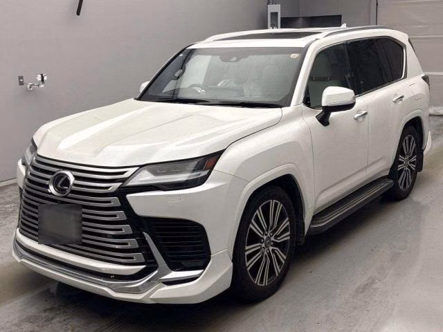 Lexus LX600