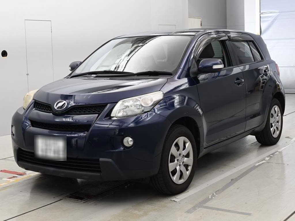 TOYOTA IST