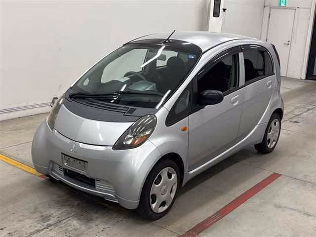 MITSUBISHI I