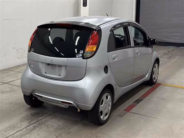 MITSUBISHI I
