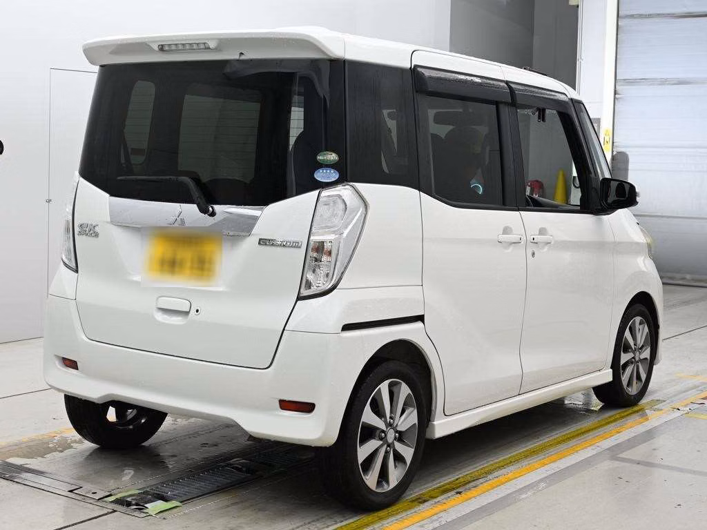 MITSUBISHI EK SPACE