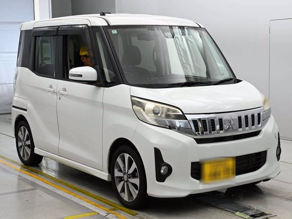 MITSUBISHI EK SPACE