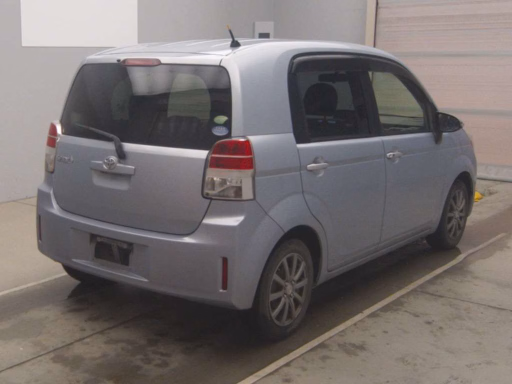 TOYOTA SPADE