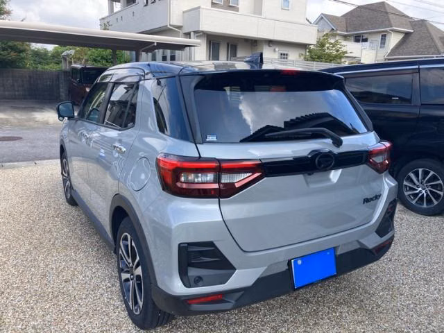 DAIHATSU ROCKY
