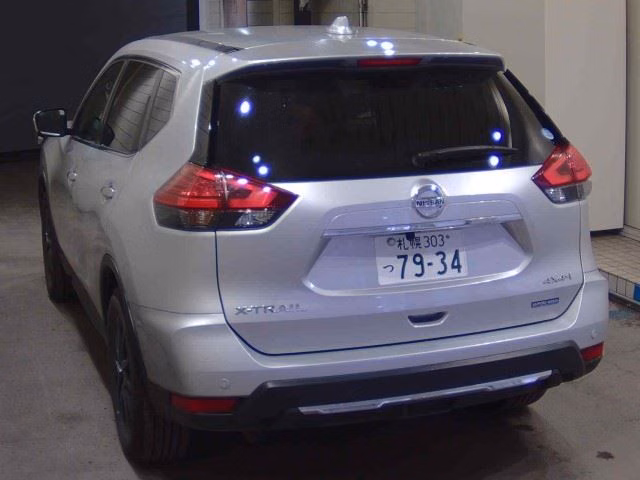 NISSAN X-TRAIL