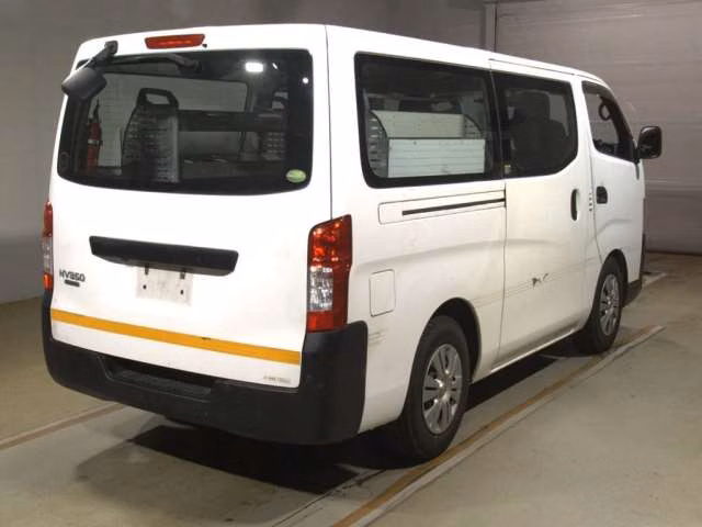 NISSAN NV350 CARAVAN
