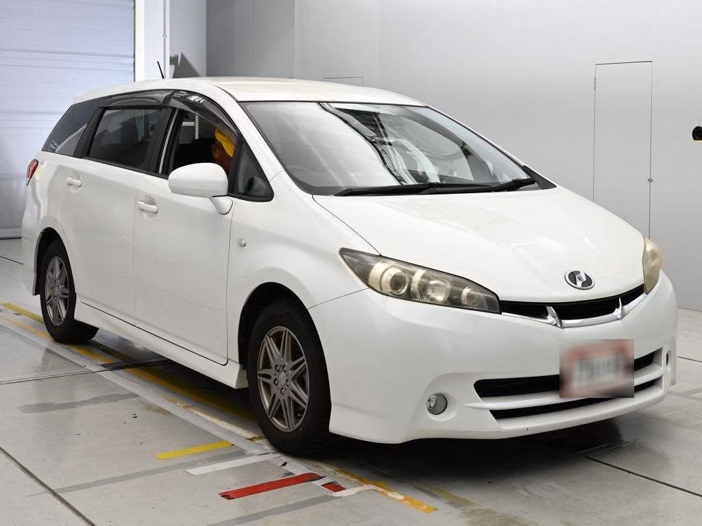 TOYOTA WISH
