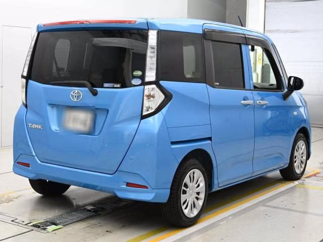 TOYOTA TANK