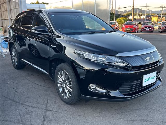 TOYOTA HARRIER