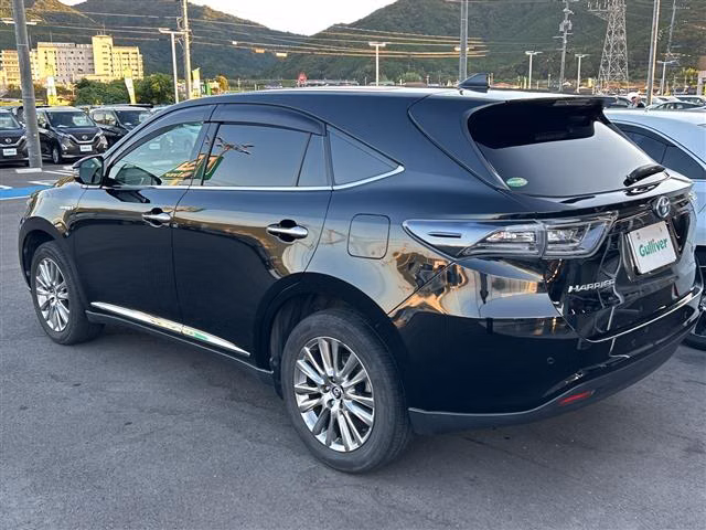 TOYOTA HARRIER