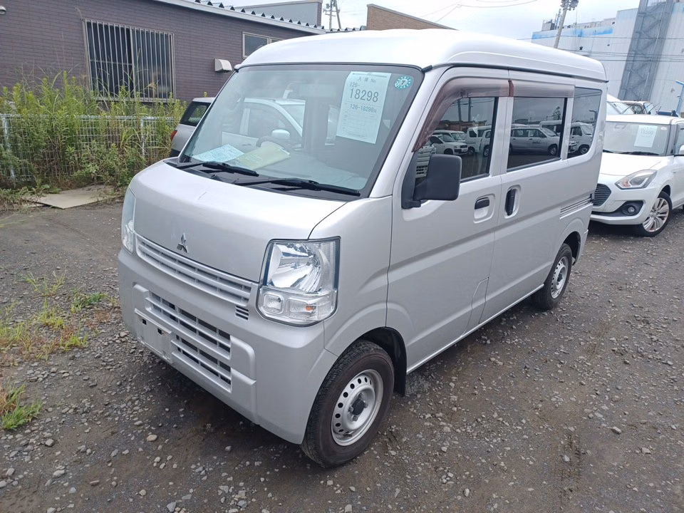 MITSUBISHI MINICAB