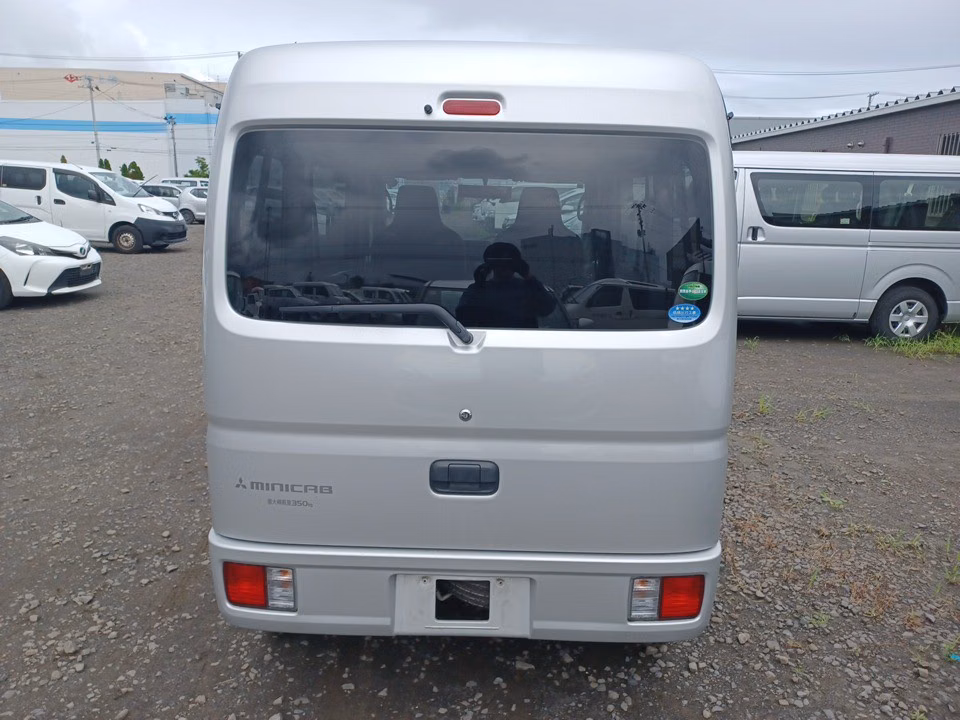 MITSUBISHI MINICAB