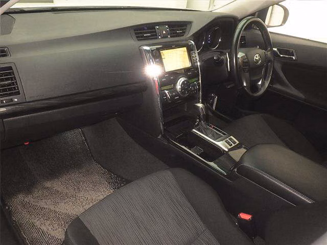 TOYOTA MARK X