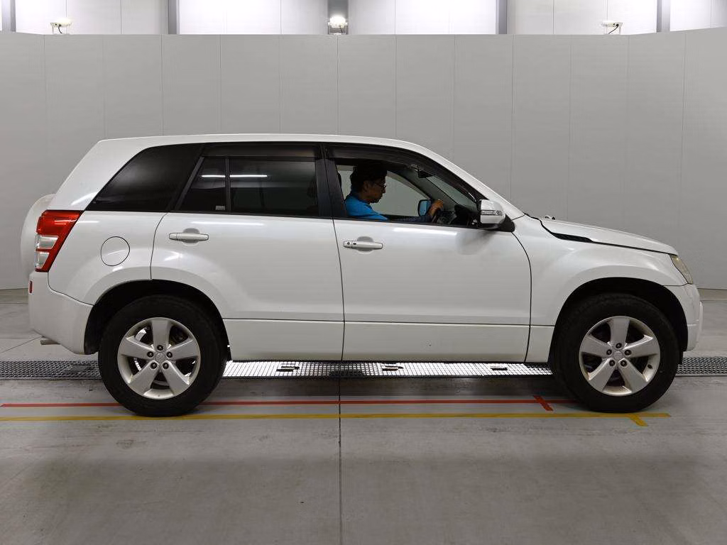SUZUKI ESCUDO
