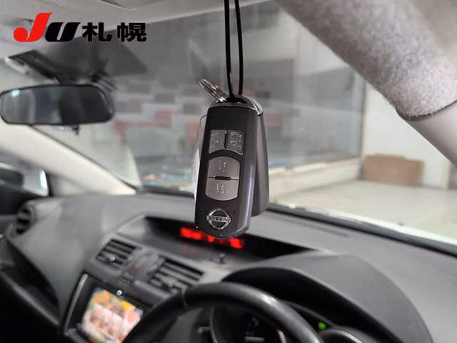 NISSAN LAFESTA