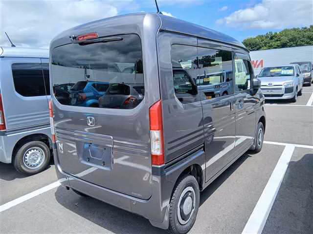 HONDA N-VAN