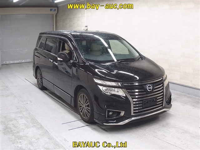 NISSAN ELGRAND
