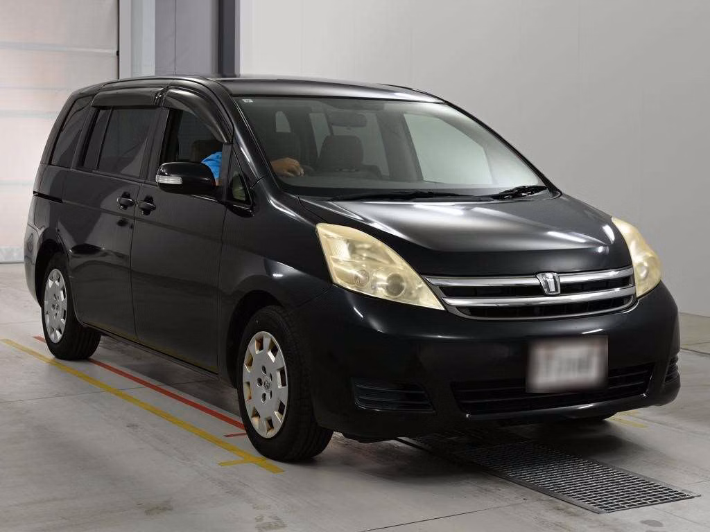 TOYOTA ISIS