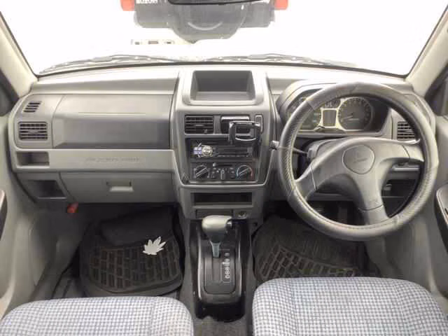 MITSUBISHI PAJERO MINI