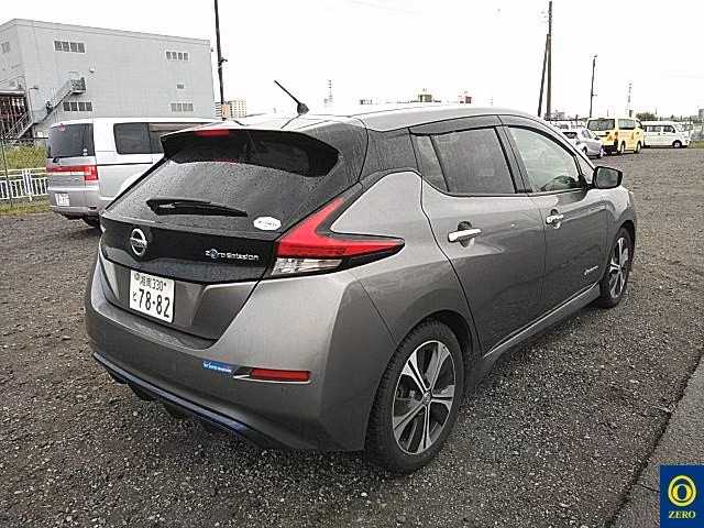 NISSAN LEAF