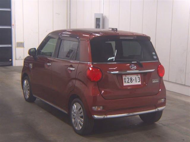 DAIHATSU CAST