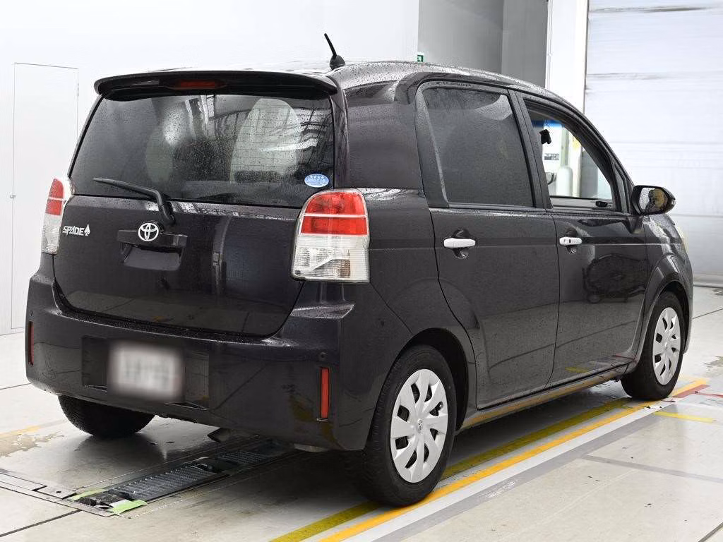 TOYOTA SPADE