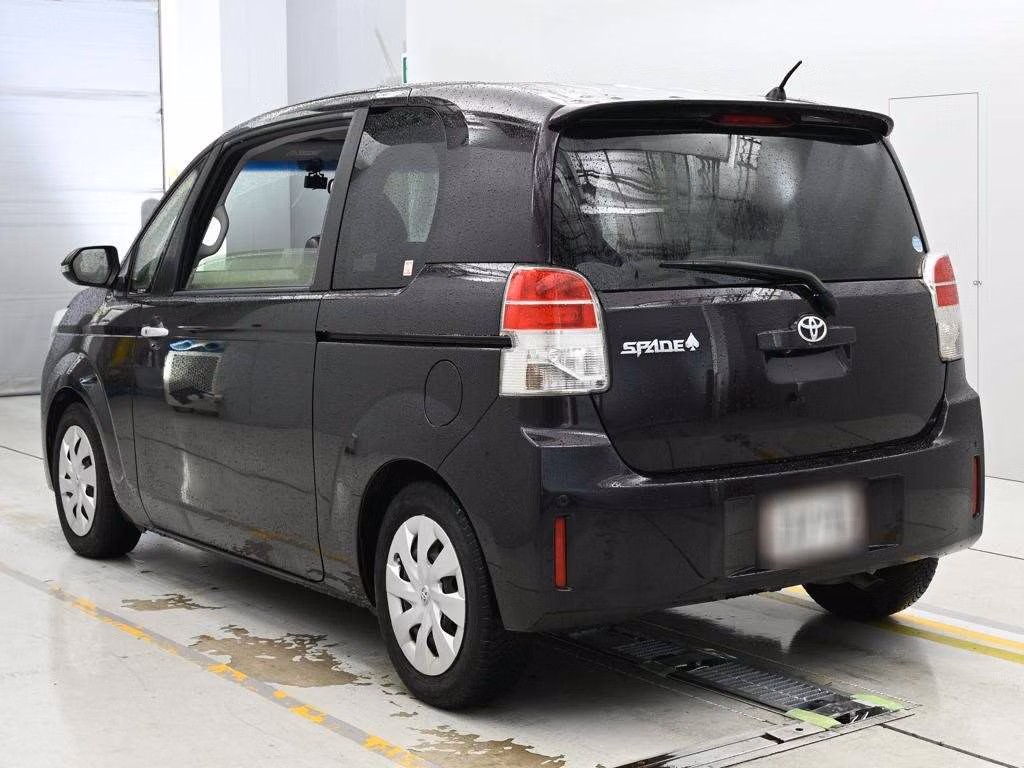 TOYOTA SPADE