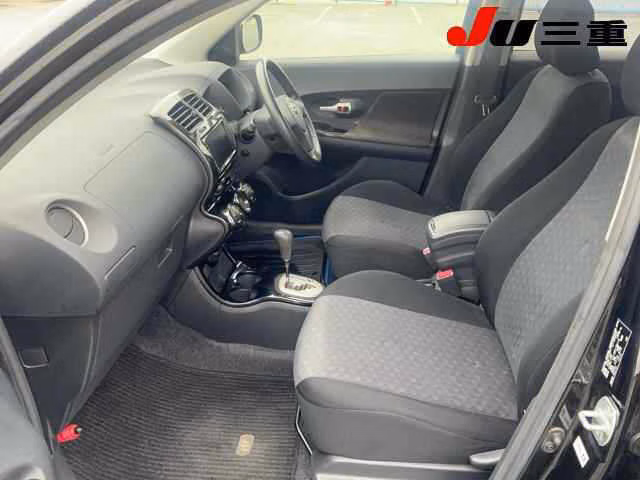 TOYOTA IST