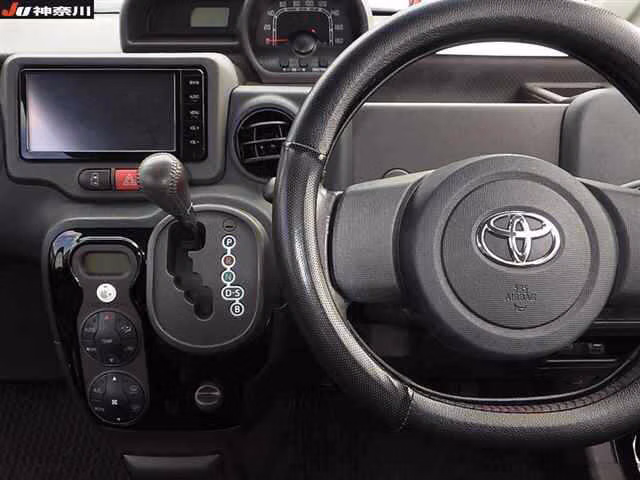 TOYOTA SPADE