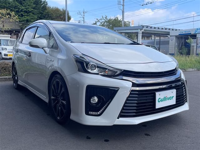TOYOTA PRIUS ALPHA