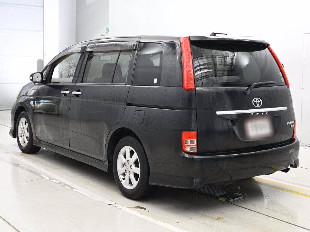 TOYOTA ISIS