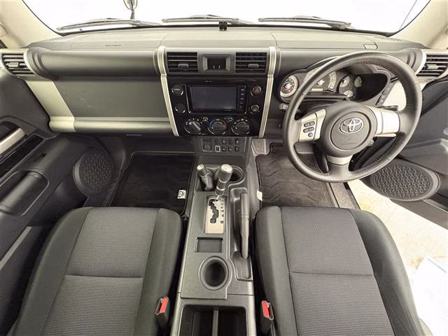 TOYOTA FJ CRUISER