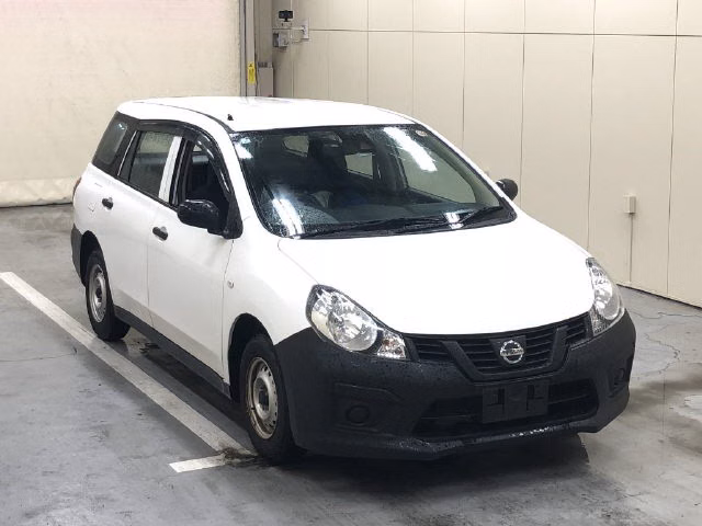 Nissan AD