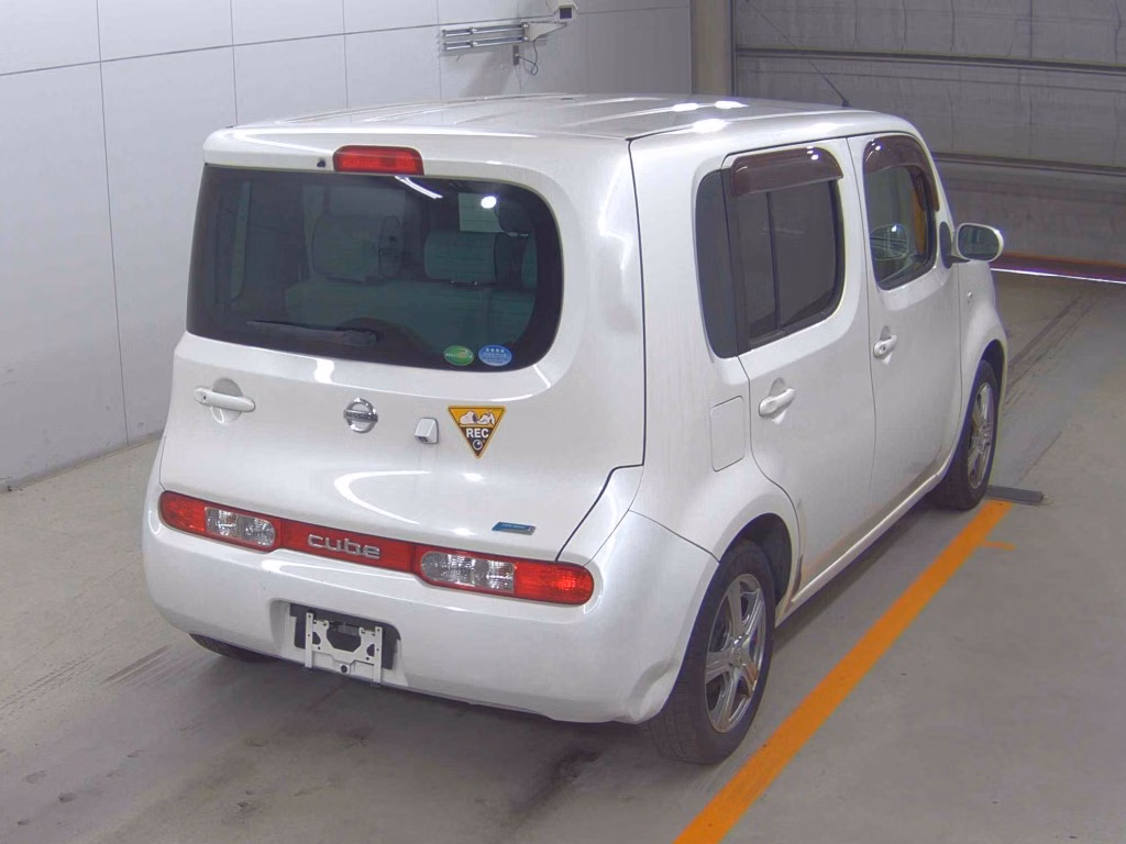 NISSAN CUBE