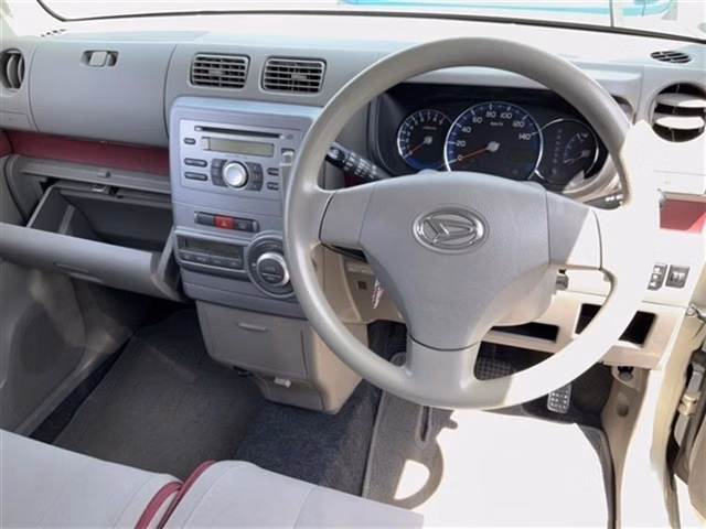 DAIHATSU MOVE CONTE