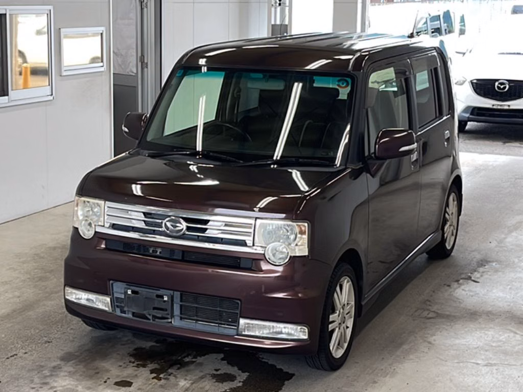 DAIHATSU MOVE CONTE