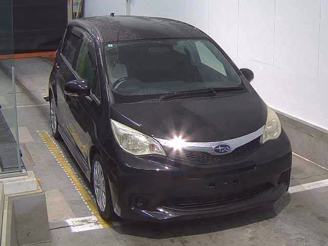 SUBARU TREZIA