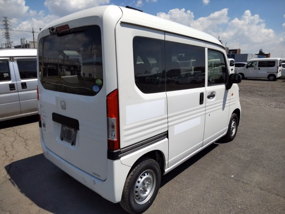 HONDA N-VAN