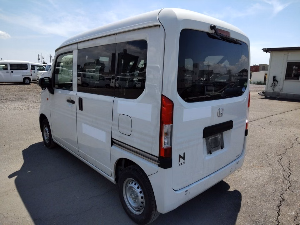 HONDA N-VAN