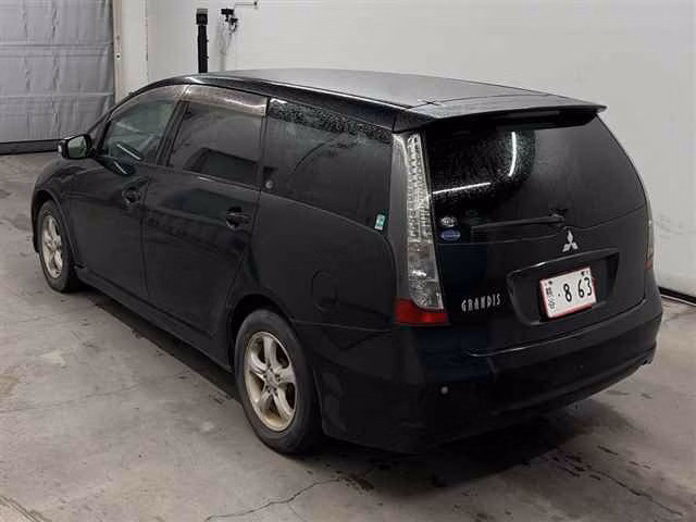 MITSUBISHI GRANDIS