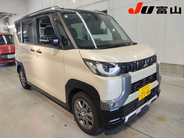 MITSUBISHI DELICA MINI