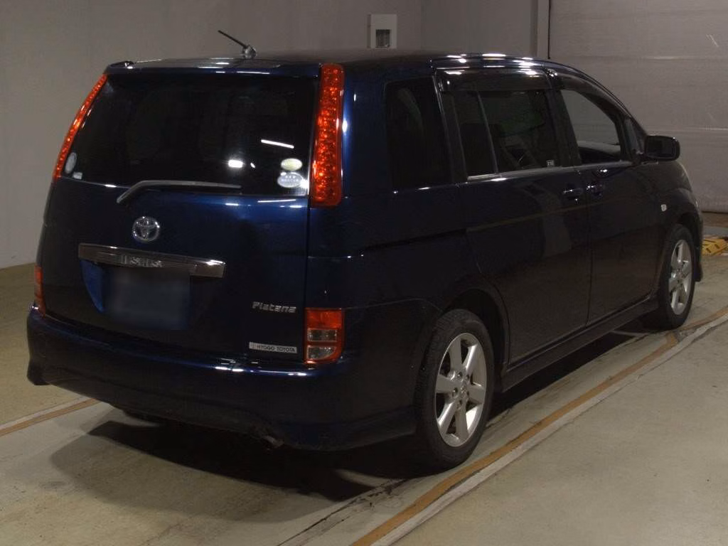 TOYOTA ISIS