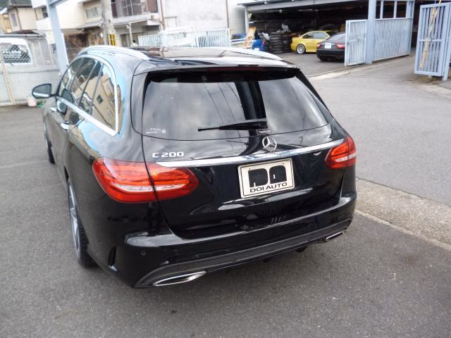 MERCEDES-BENZ C-CLASS
