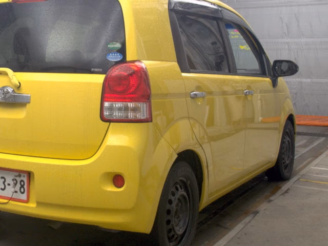 TOYOTA PORTE