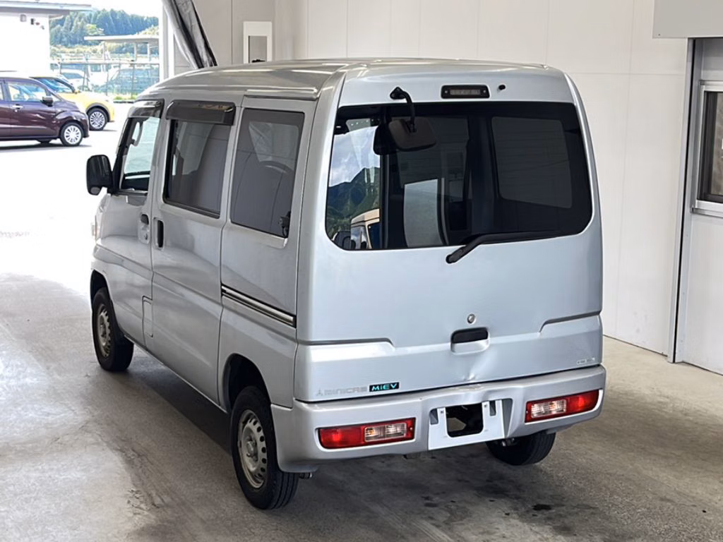 MITSUBISHI MINICAB MIEV