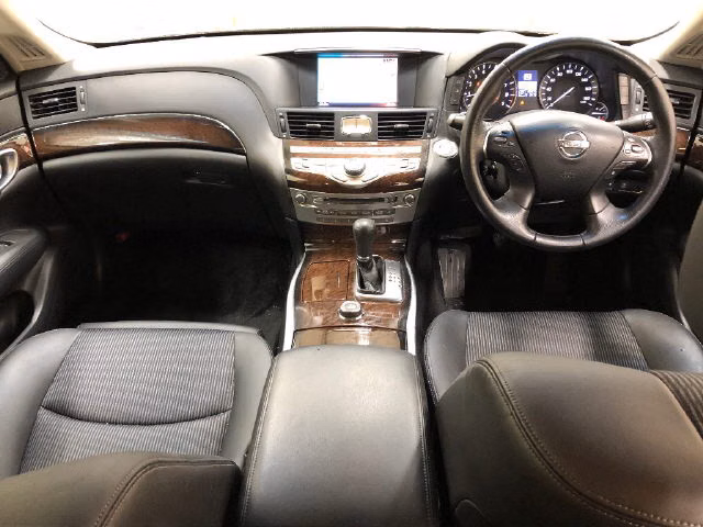 NISSAN FUGA